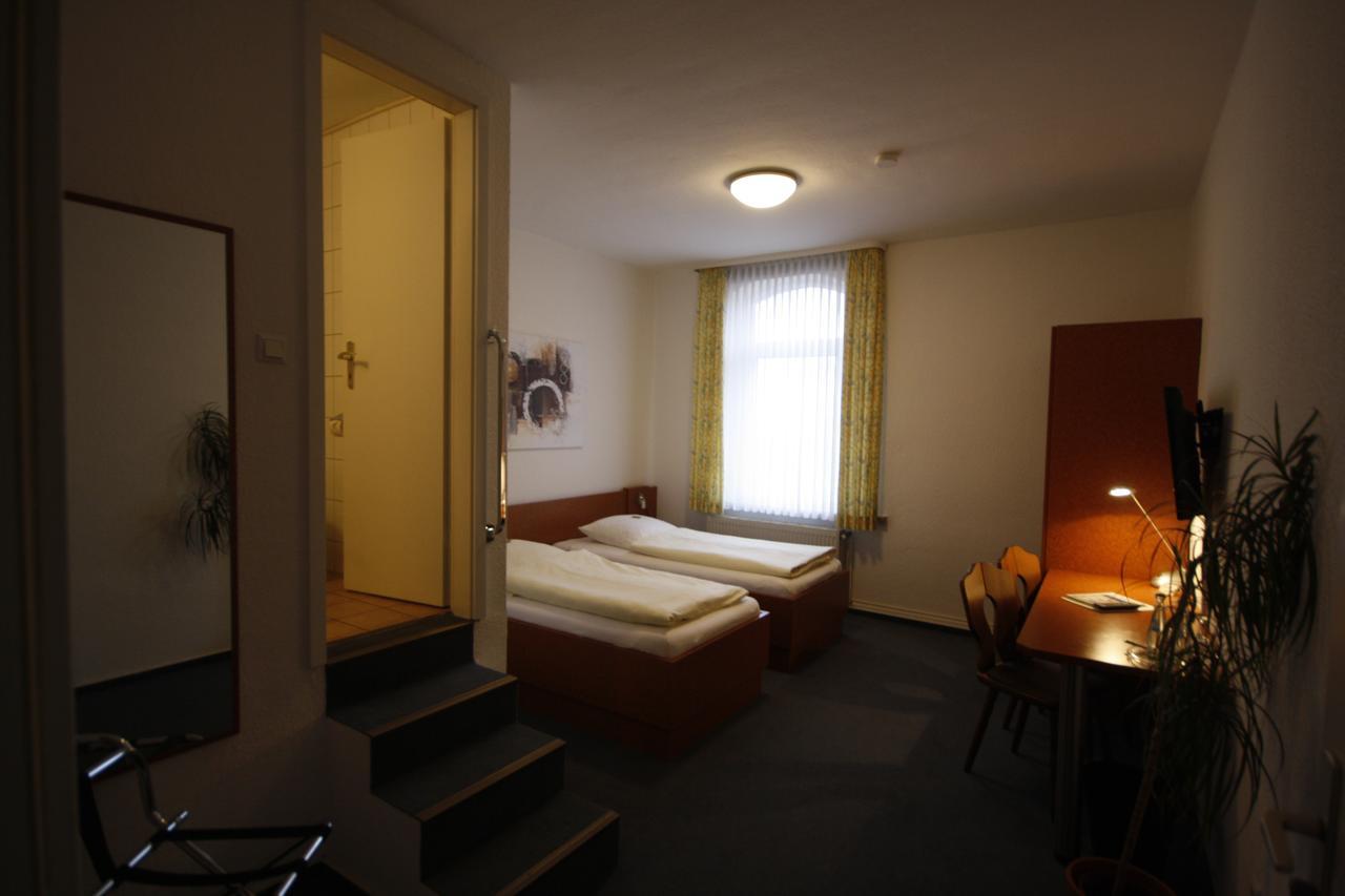 Hotel-Gaststatte Mutter Buermann Hemmingen  Extérieur photo